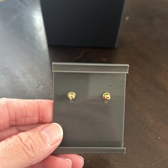 Trifari surgical Steel Posts in yellow gold color- NEW! - Picture 5 of 7